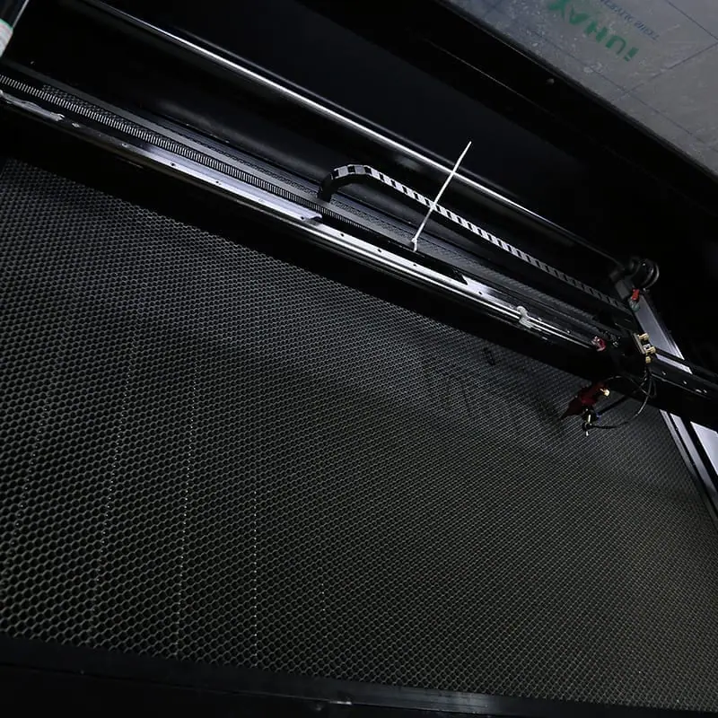co2 laser cutting machine 1400x1000 - 130W - 150 W - 180W servo motors - autofocus - Επαγγελματικό