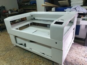 Laser cutter repair: laser tube replacement